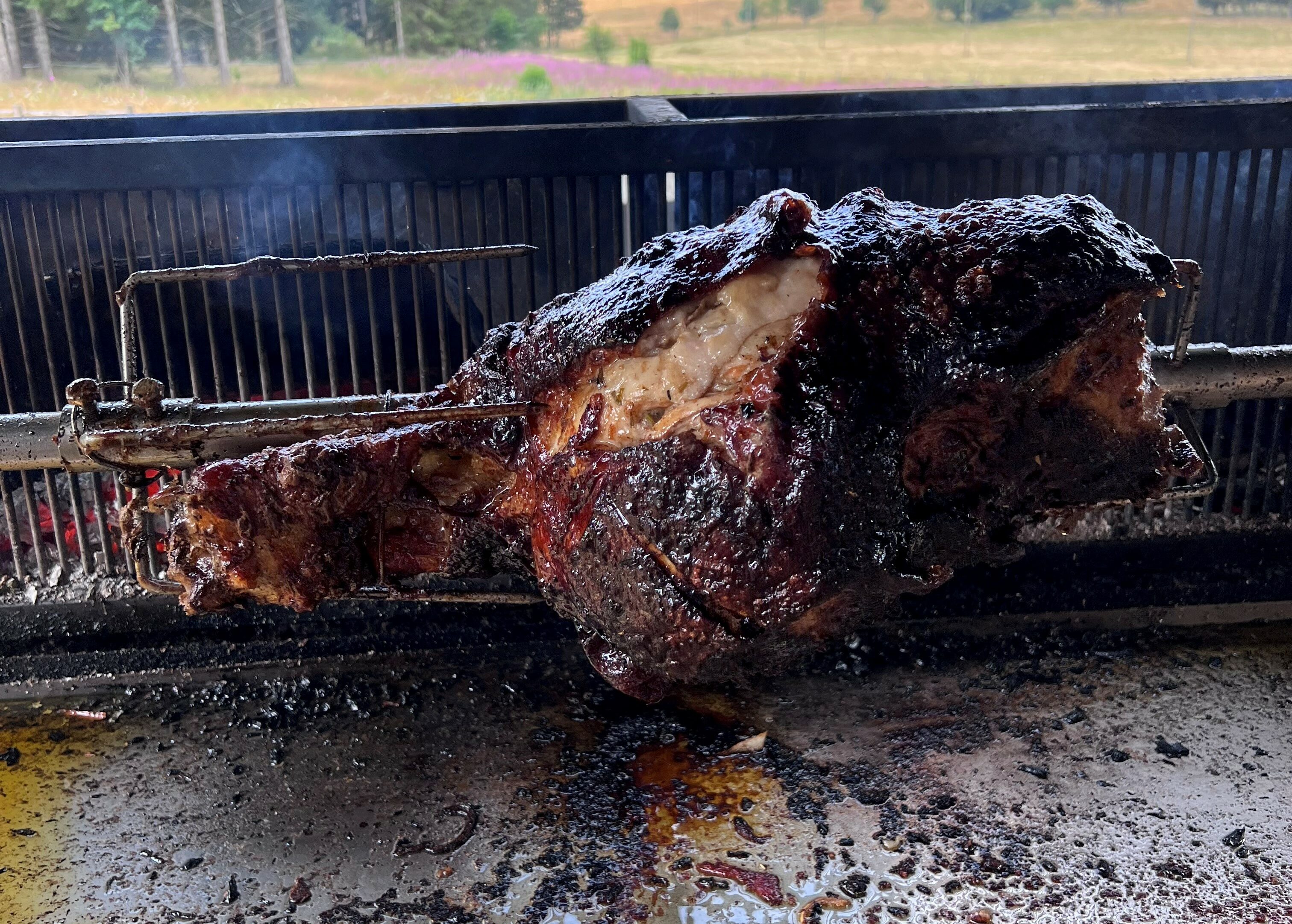 Jambon à la broche - Réserve des bisons d'Europe